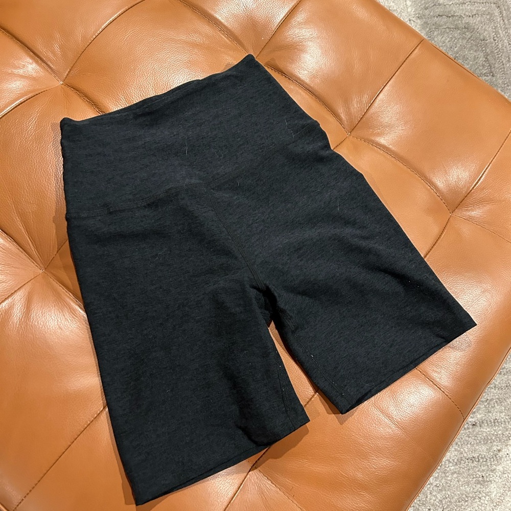 EUC Beyond Yoga high-rise bike shorts, size S
